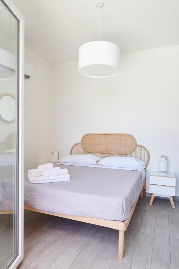 Salinelle Rooms Lascari Exterior foto